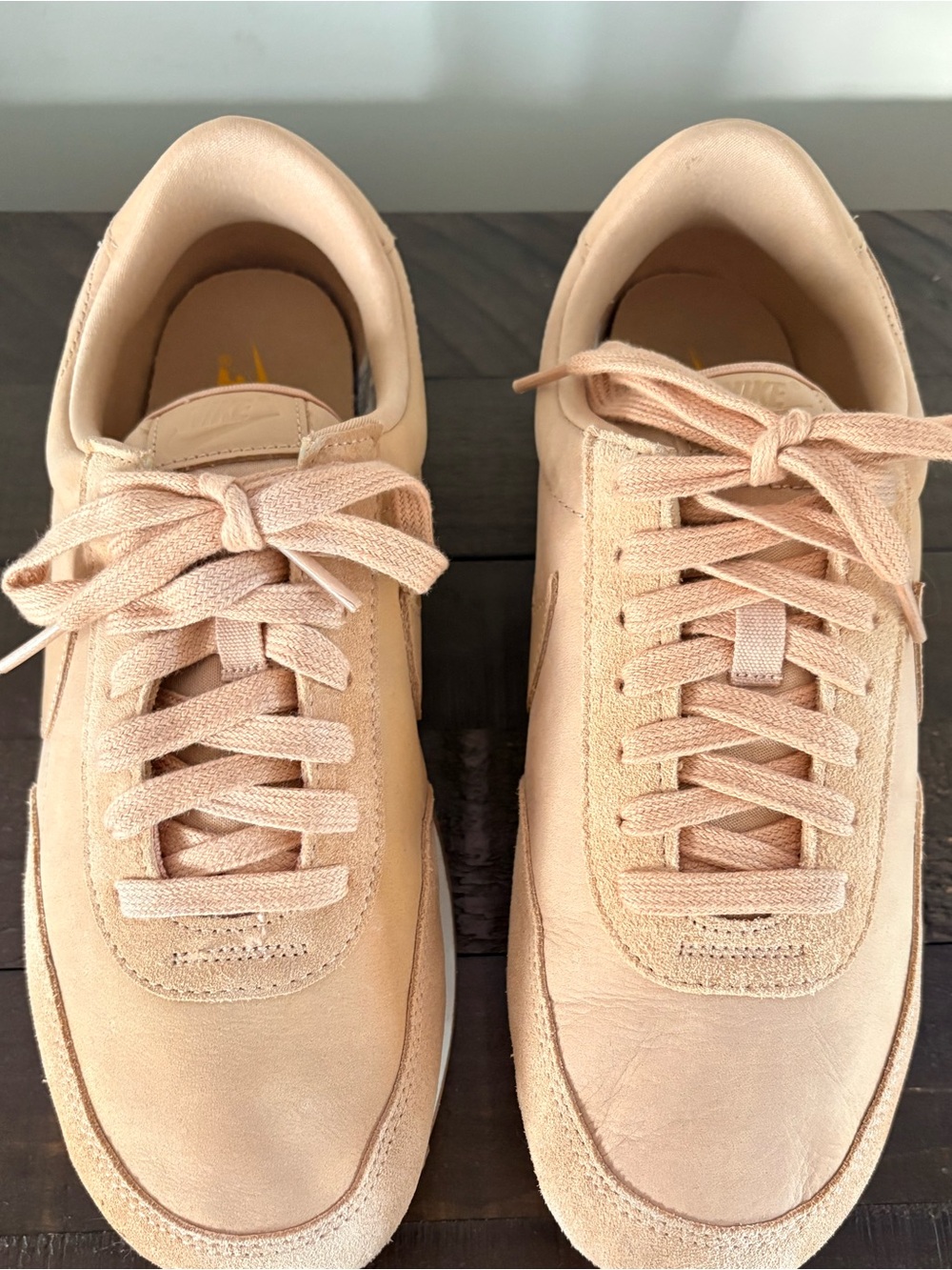 Like New - Nike Retro Runners in Light Beige - Picture 10 of 11